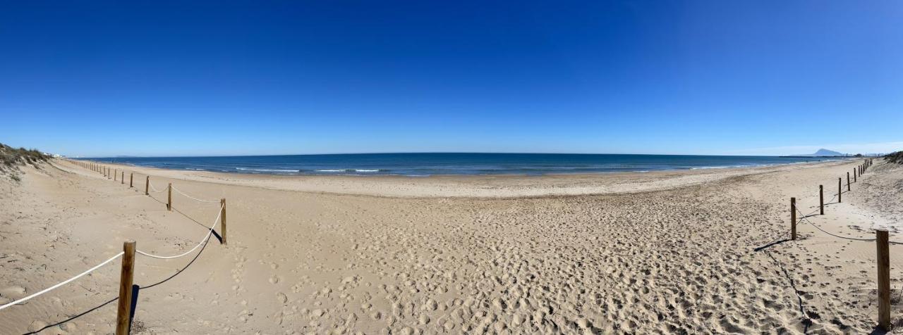 Beautiful Apartment With Pool Near The Beach Олива Экстерьер фото