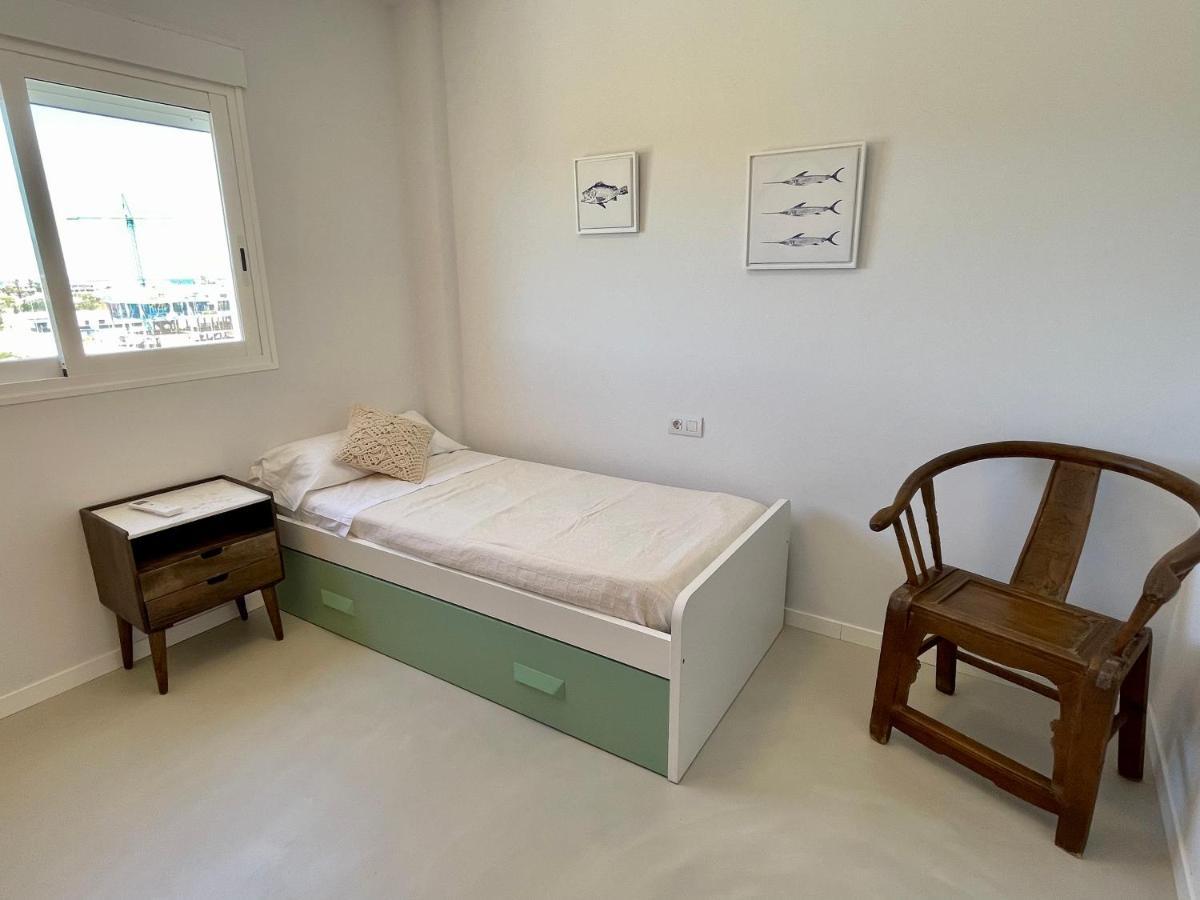 Beautiful Apartment With Pool Near The Beach Олива Экстерьер фото